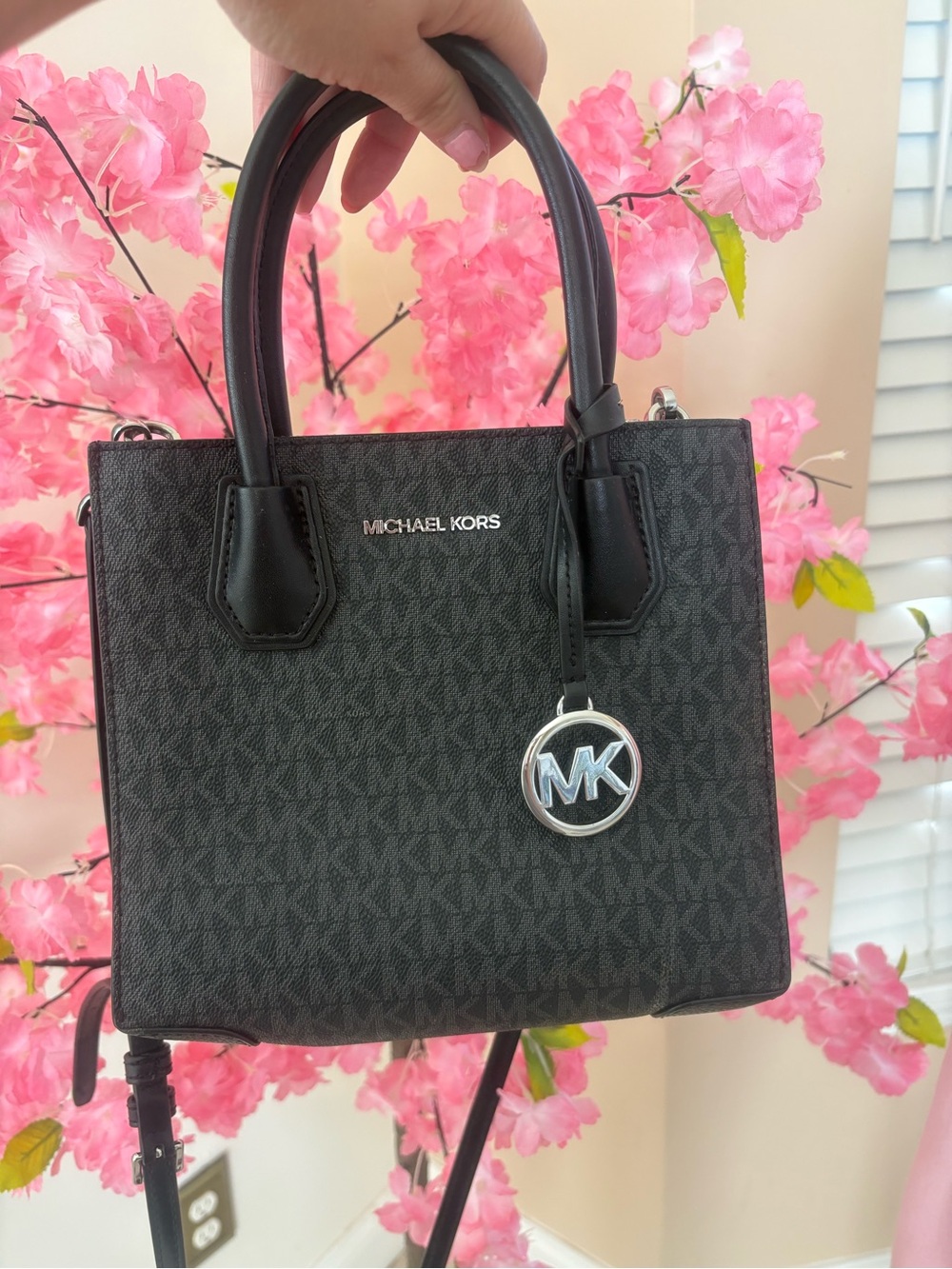 Michael Kors Medium Mercer Accordion Crossbody/handbag